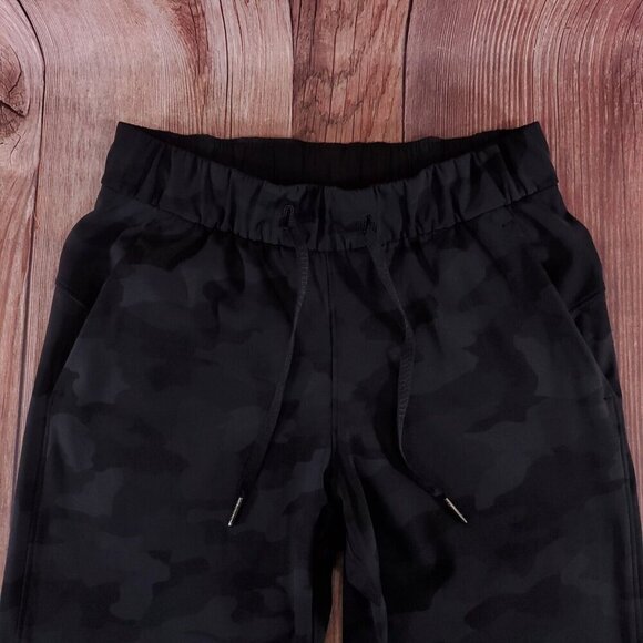 Lululemon Womens Size 4 On The Fly 7/8 Pant 27" Incognito Camo Multi Grey W5CITS - Picture 3 of 12